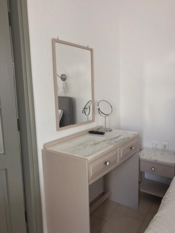 Milos Apartments Adamantas Eksteriør billede